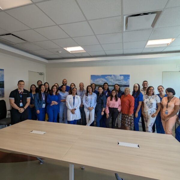 Centro Especializado de Atención Ambulatoria en Salud Dr. Nelson Astacio impulsa la formación del personal médico con charla sobre bioseguridad odontológica