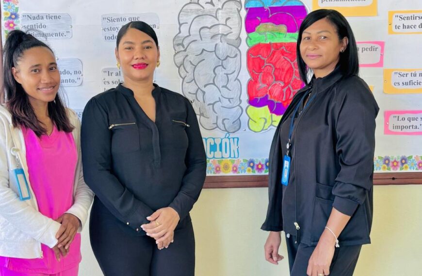 CEASNA promueve la salud mental en adolescentes con charla educativa en la Escuela Salesiana Unidas 27 de Febrero
